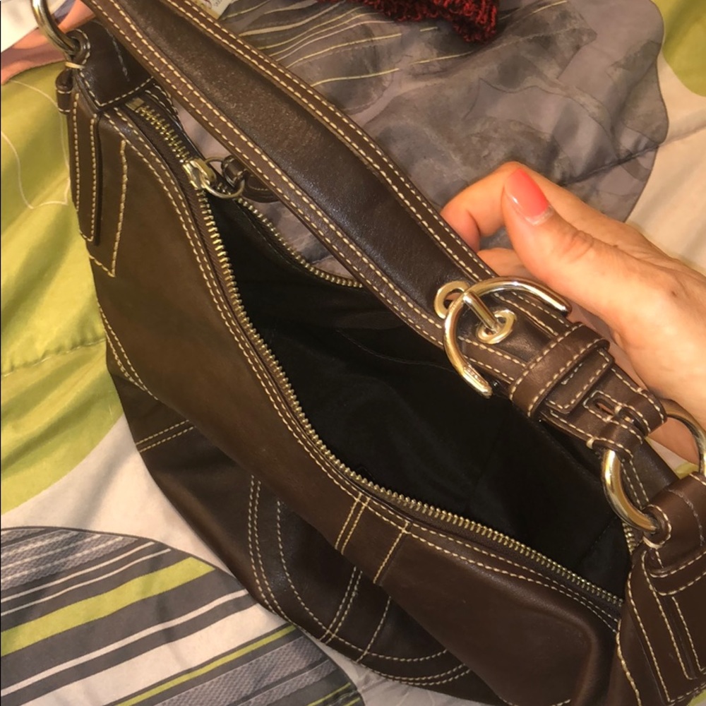 Coach purse - Picture 2 of 6
